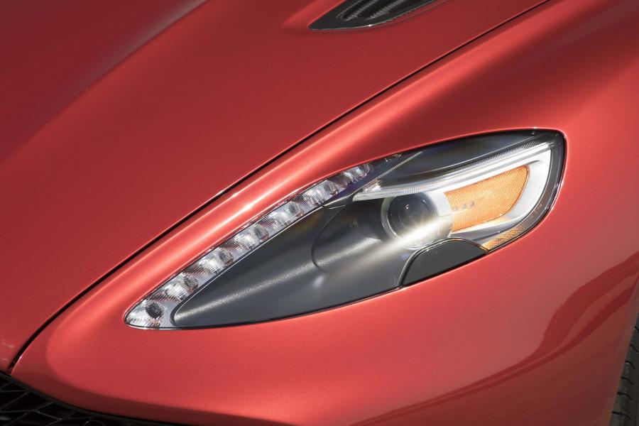 Детали экстерьера Aston Martin Vanquish Zagato Volante 2017 года  (NA) (фото 17 из 40)